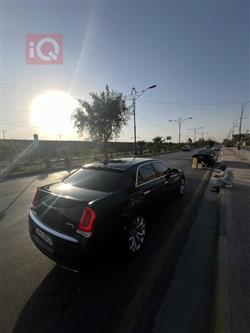کرایسلەر 300